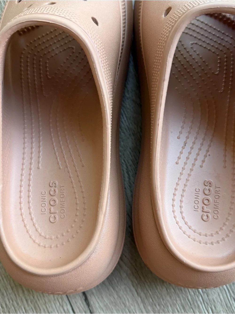 Crocs Crush slides cork brown size 9 women platform chunky sandals